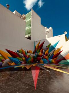 Graphisme urbain.
#ibiza #ibiza❤️ #ibizasunset #ibizastyle #eivissa #eivissa🇪🇸 #colorfulart #architecture #archilovers #architecturephotographylovers #ibizalovers #ibizalovers🍒☀️☀️🌴 #iphonephotooftheday #iphonephotographer #reikimaster #reikichartres #chartres #chartresmaville #haikuofinstagram #haikupoetry